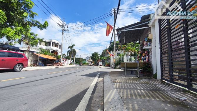 BÁN NHÀ MĂT TIỀN, SỔ RIÊNG, 135M2 Gần thị trấn hóc môn, nhỉnh 4 Tỷ - 3