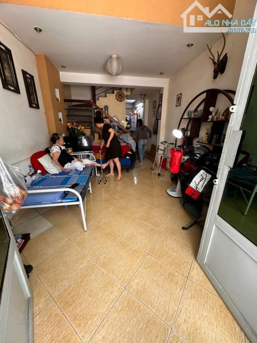 Bán nhà hẻm dân trí khu VIP Huỳnh Văn Bánh🚩 DT 33m2 - 4Tầng chỉ 5,98 tỷ TL - 3