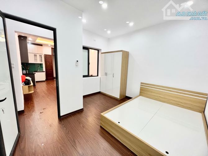 TẬP THỂ 3 NGỦ – DIỆN TÍCH SỬ DỤNG 90M² – GẦN PHỐ – GIÁ CHỈ HƠN 3 TỶ – NGÕ RỘNG, TIỆN ÍCH N - 3