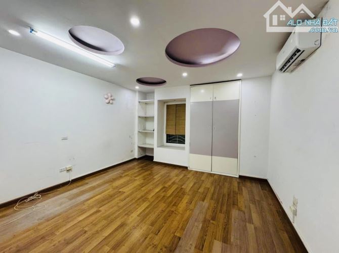 Bán nhà Linh Lang, 3 thoáng oto đỗ cửa. 79m2 x 5T, MT 4,3m. Dòng tiền. 31,68 tỷ. - 3