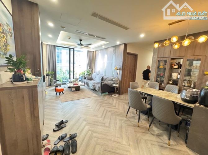 Bán CC 104m2, 3PN, 3WC tại Sunshine City, căn góc, tầng cao, full nội thất, 11,2 tỷ, - 3