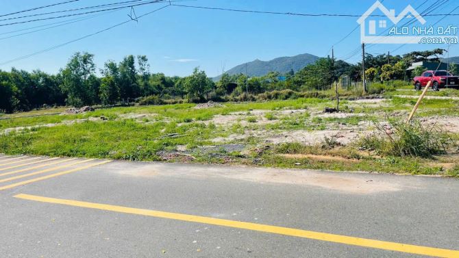 B2 LÔ LIÊN KỀ ĐỐI DIỆN TRƯỜNG TIỂU HỌC LONG MỸ - TT PHƯỚC HẢI ; CÁCH BIỂN PHƯỚC HẢI CHỈ 3K - 3