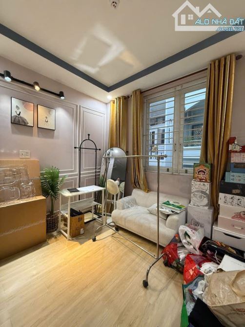 SIÊU PHẨM 6 TẦNG BTCT KHU VIP BÀU CÁT - GẦN MT BA VÂN - CHDV 12 PHÒNG - GIÁ 18.X TỶ - 3