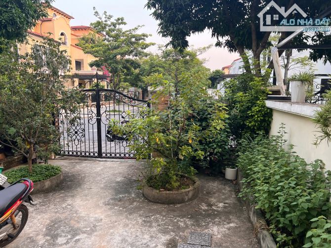 Cho thuê shophouse lô góc 210m Mặt đường chính, Full nội thất KĐT Nam An Khánh, giá 25tr - 3