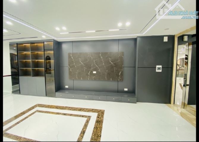 14.8 tỷ / 42 m2/7 tầng. SÀI Đồng. Ô TÔ CHÁNH. LÔ GÓC - 3