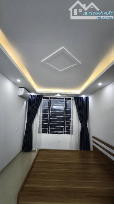 BÁN NHÀ VĂN QUÁN - TRUNG TÂM QUẬN HÀ ĐÔNG - NGÕ NÔNG - 33M x 5 TẦNG - 3 NGỦ - GIÁ 7 TỶ 1 - 3