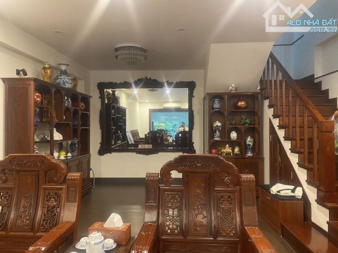 BÁN NHÀ PHÂN LÔ VIEW HỒ 32 TỶ 83m 5 TẦNG MT 5,5m VỈA HÈ Ô TÔ TRÁNH LẠC LONG QUÂN CẦU GIẤY - 3