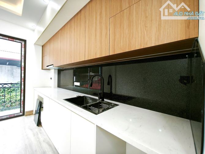 ĐÔNG NGẠC BẮC TỪ LIÊM NHÀ 50m 5 TẦNG Ô TÔ VÀO NHÀ 3 THOÁNG GIÁ 8,5 TỶ - 3