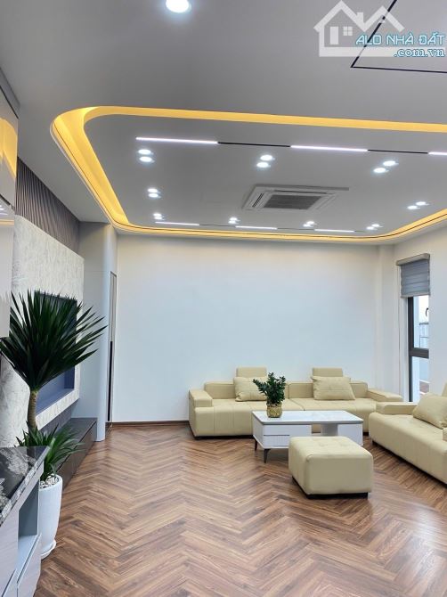 Bán nhà Nguyễn Văn Cừ,Long Biên 6 tầng,45m,mt8.5m gần oto nhỉnh 9 tỷ - 3
