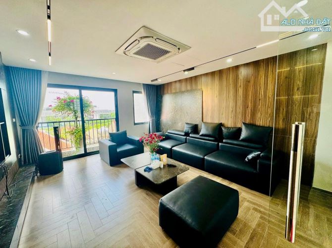 BÁN NHÀ MỚI XÂY – GẦN MẶT PHỐ NGUYỄN LAM, SÀI ĐỒNG – THANG MÁY – Ô TÔ NGỦ TRONG NHÀ - 4