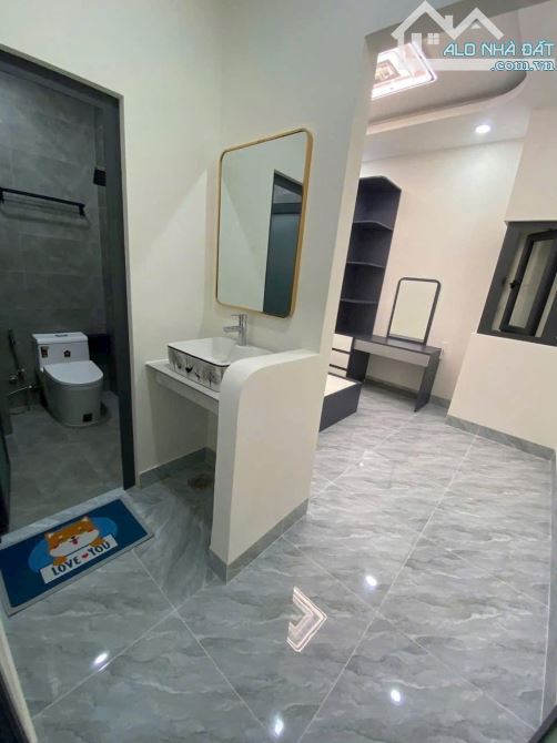 MTKD VỊ TRÍ ĐẸP 3 TẦNG ĐƯỜNG GIÁC ĐẠO GẦN NGUYỄN ẢNH THỦ THIẾT KẾ PHONG CÁCH HIỆN ĐẠI - 4