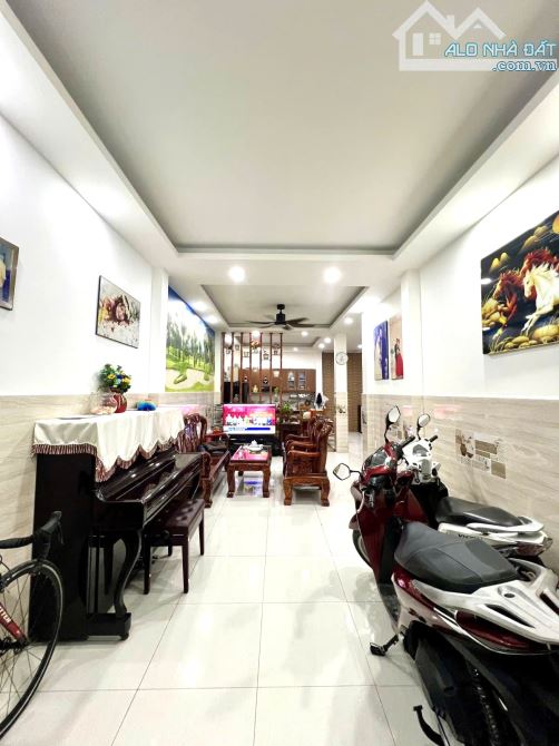 Chính Chủ 1 Đời – Nhà 66M² – Ô TÔ VÀO NHÀ – Đối Diện UBND Gò Vấp– 5.89 Tỷ TL! - 4