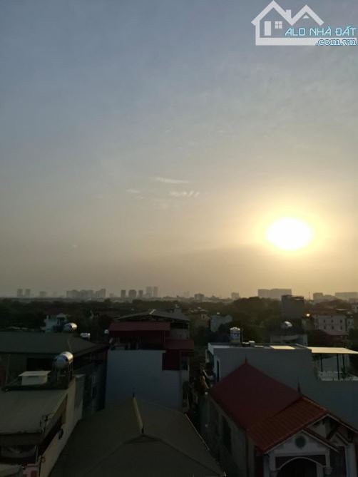 🏠 BÁN NHÀ MỚI TINH - NỞ HẬU - GẦN BIGC LONG BIÊN CHỈ HƠN 5 TỈ - 4