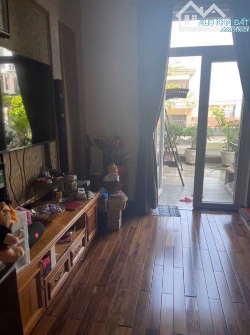 MẶT TIỀN ĐƯỜNG 12M - NGUYỄN SỸ SÁCH - 85M5 - NGANG CHUẨN 5,5M - GIÁ - 11.X TỶ - 4