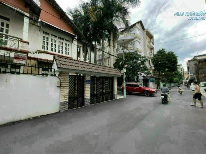 SIÊU PHẨM CĂN BIỆT THỰ NGANG 13M DÀI 20M - 3 LẦU- DƯƠNG QUẢNG HÀM, P6, GV - GIÁ 20 tỷ - 4