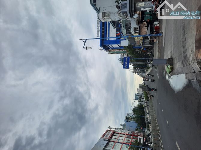 TÌM ĐÂU! NHÀ MT HẬU GIANG QUẬN 6 (4x17m) Hầm 2 lầu st - chỉ 12.5 tỷ TL - 4
