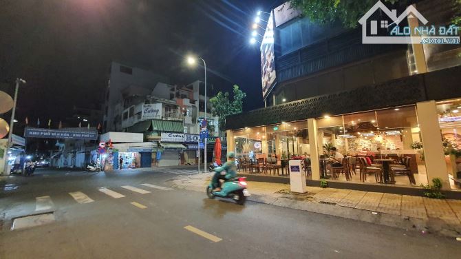 BÁN NHÀ ĐẸP 5 TẦNG, HUỲNH TỊNH CỦA, P. XUÂN HÒA, TP.HCM GIÁ CHỈ 9.3 TỶ - 4