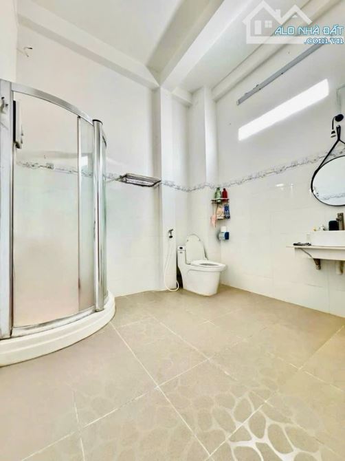 MẶT TIỀN BÀU CÁT - KHU VIP BÀU CÁT - 5PN - 4 TẦNG  - 4X18 - DTCN 72M2 - GIÁ 12.X TỶ - 4