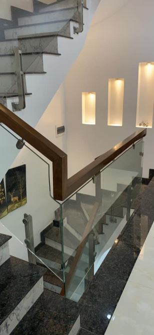 Bán nhà 5 tầng Ngụy Như Kon Tum, TX. Dt 51m² – gần ô tô tránh – nội thất mới – giá 17.5 tỷ - 4