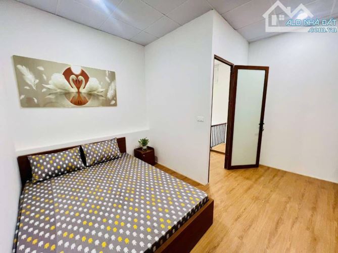 Bán nhà phố cổ Bát Đàn – Hoàn Kiếm – 28m² x 3 tầng – sổ đỏ – chỉ nhỉnh 5 tỷ - 4