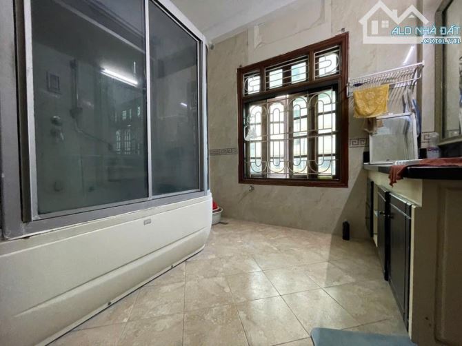 PHÂN LÔ NGUYÊN HỒNG ĐỐNG ĐA 12TỶ 37M 4T MT 4.2M 5M RA ÔTÔ NGÕ THÔNG HAI THOÁNG VĨNH VIỄN - 4