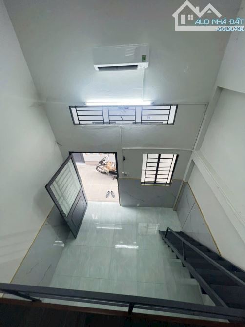 BÁN 10 PHÒNG MINIHOUSE LIÊN TỔ 12/20, ĐƯỜNG NGUYỄN VĂN CỪ NỐI DÀI, DT : 12m x 18m, giá: 8 - 4