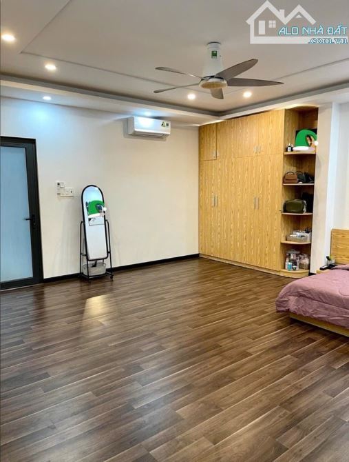 Bán gấp nhà đẹp ở ngay MTKD Đường số Phạm Thế Hiển, xe hơi ngủ nhà, 120m2, SHR, HCĐ. - 5
