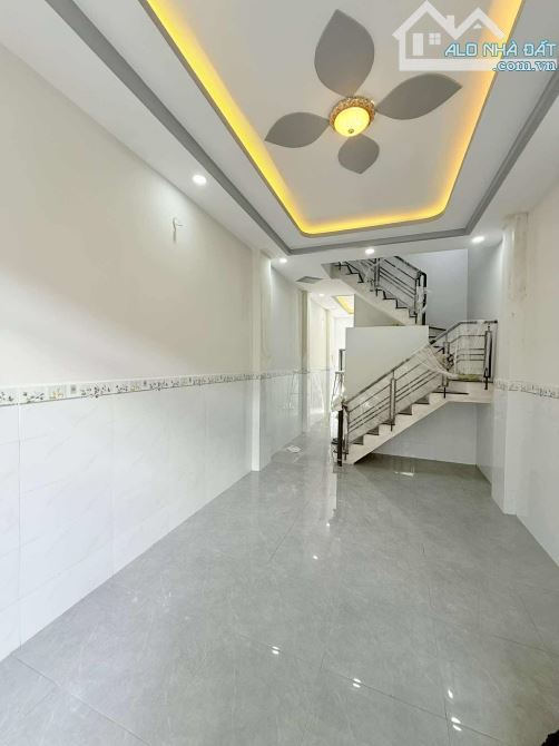 Nhà Âu Cơ_ Phú Trung, Tân Phú. DT 60m2. 2 tầng. Ngang 3.6m x dài 15.3. Giá 5.3  tỷ. - 5