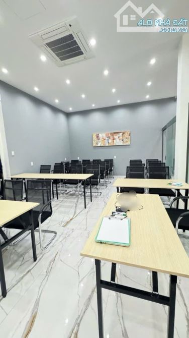 BIỆT THỰ HIM LAM 10x20 HIẾM CĂN BÁN KHU VỰC ĐẲNG CẤP GẦN TRUNG TÂM DÂN TRÍ AN NINH - 5