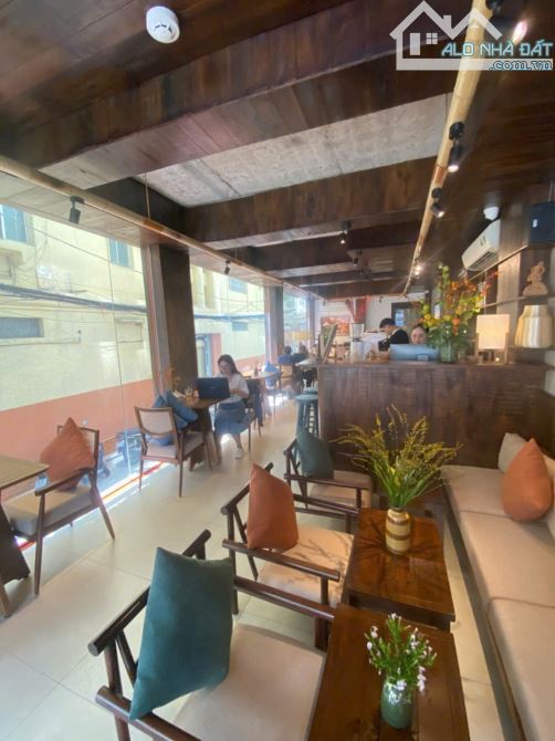 Bán tài sản góc 2 MT 111 Nguyễn Bỉnh Khiêm, Quận 1. DT:4*20M. Hầm - 7 tầng. HĐT: 110 tr/th - 5
