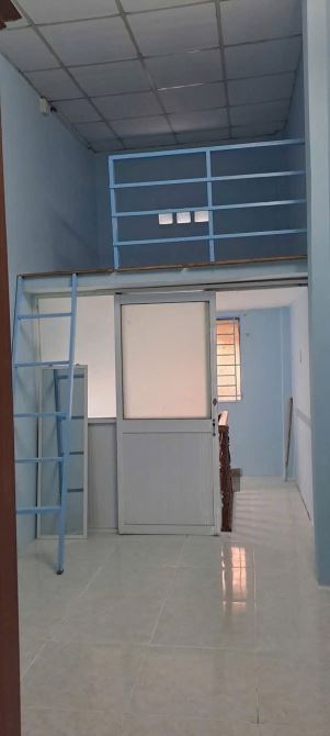 Chính chủ cần bán nhà gần bến xe Quận 8-DT-2,5m x 9,5m)- trệt-1 lầu-1 lửng 3PN - 5