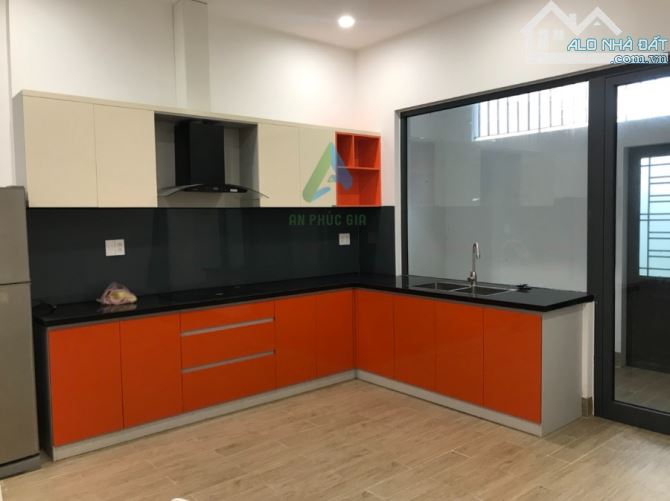 BÁN NHÀ MẶT TIỀN 4,5 TẦNG ĐƯỜNG MỘC SƠN 5 - 5