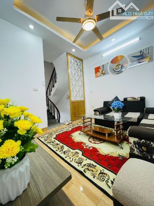 Bán nhà phân lô Vạn Phúc: 35m*4tầng, fadil đỗ cửa, ngõ thông, chỉ 6tỷ95 - 5