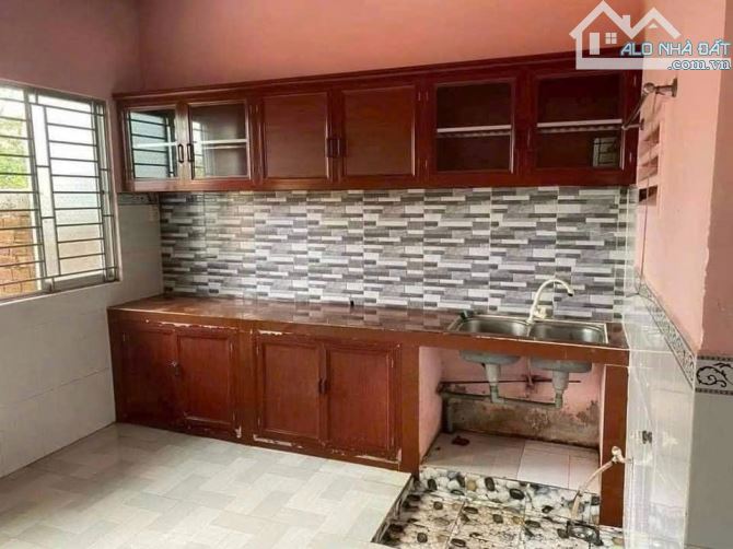 950 triệu xin phép giao luôn cuốn sổ hồng căn nhà nát ngay Tân Xuân, Hóc Môn, 5x16m - 5