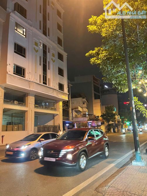 NHÀ HIẾM KHU SÂN BAY, 5 TẦNG ❌ 102m2 ❌ KHOÁN 68tr/th, HẺM 8m HỒNG HÀ - 22 TỶ - 5