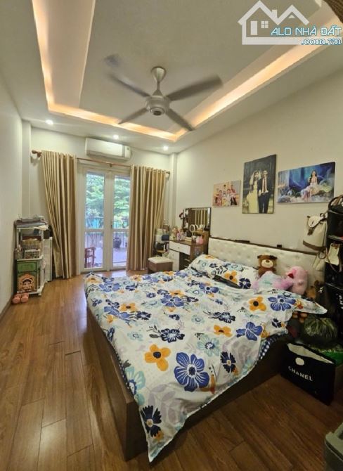 9.88 tỷ / 57 m2 /4 tầng /Lâm Du.Bồ Đề - 5