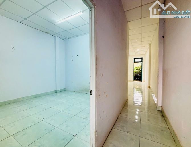 Bán Nhà Mặt Tiền Trung Mỹ Tây Q12 - 65M2(4.5 x 14m )- 2Tầng -Đường 8m - Chỉ 4,95 Tỷ. - 5