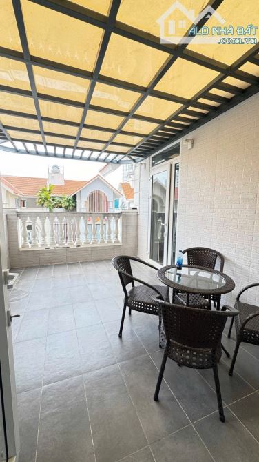 Biệt thự Him Lam Quận 7 200m2 thiết kế hiện đại giá tốt khu vực - 6