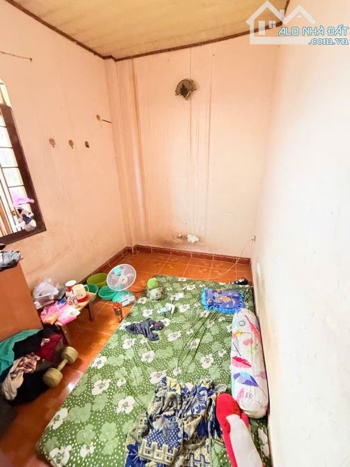 Bán nhà 3 mặt tiền, 100m - Ngang 7m, nở hậu. Chỉ 6.2 tỷ - 6