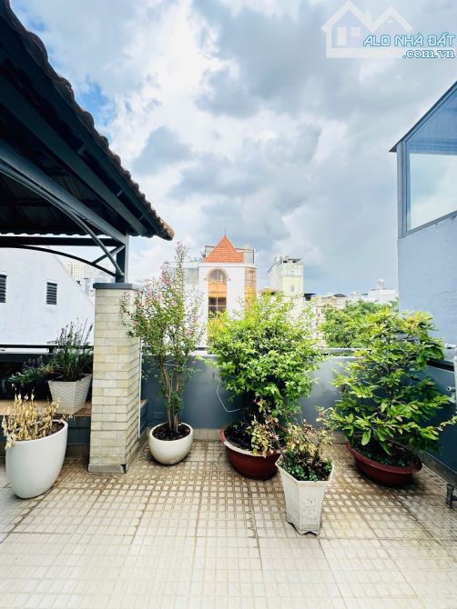 Bán nhà Nguyễn Trọng Tuyển 63m2 đúc 4 tầng ngang 6m 3PN chỉ 6.5 tỷ - 6