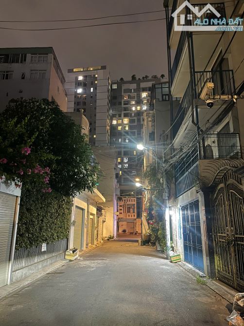 NHÀ HIẾM KHU SÂN BAY, 5 TẦNG ❌ 102m2 ❌ KHOÁN 68tr/th, HẺM 8m HỒNG HÀ - 22 TỶ - 6