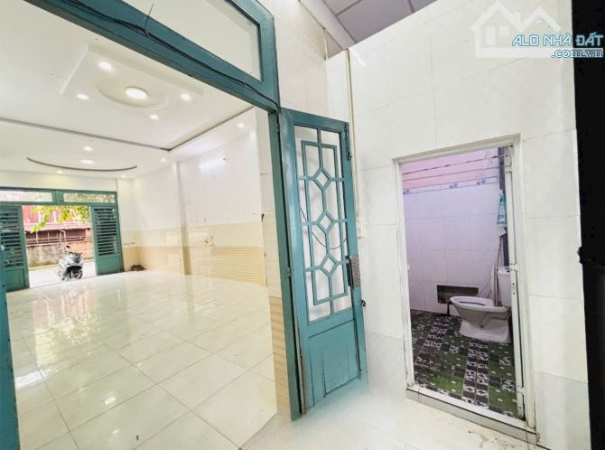 Bán Nhà Mặt Tiền Trung Mỹ Tây Q12 - 65M2(4.5 x 14m )- 2Tầng -Đường 8m - Chỉ 4,95 Tỷ. - 6