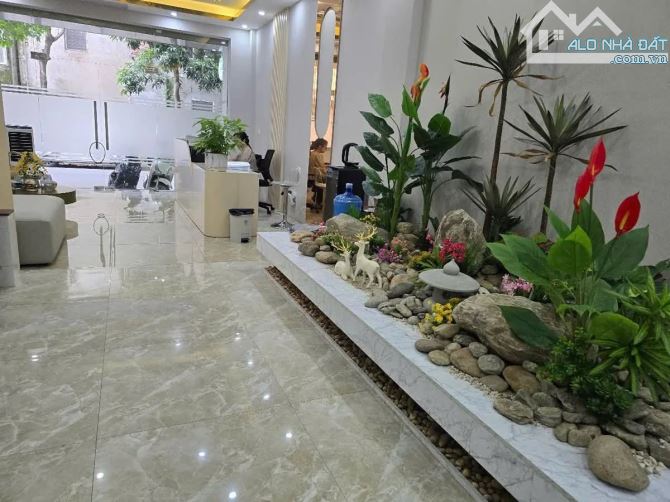 🔥 LIỀN KỀ 90 NGUYỄN TUÂN - CHỦ HẠ SÂU 1 TỶ - GIÁ CHỈ CÒN 40.5 TỶ - 7