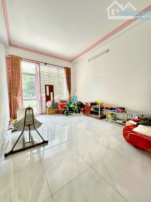 MẶT TIỀN BÀU CÁT - KHU VIP BÀU CÁT - 5PN - 4 TẦNG  - 4X18 - DTCN 72M2 - GIÁ 12.X TỶ - 7