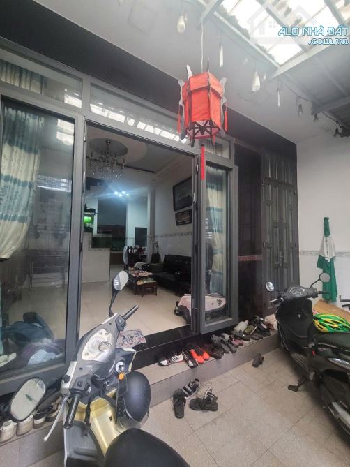 MẶT TIỀN LÊ LAI -  KHU ĐỒNG ĐEN - BÀU CÁT - NGANG 5,7M - 4 TẦNG - GIÁ 11.X TỶ - 7