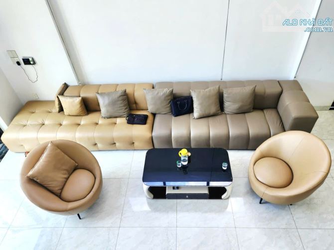 NGUYỄN ĐÌNH THI – 300M2 - 3 TẦNG – THANG MÁY – CHỈ 24 TỶ - 7