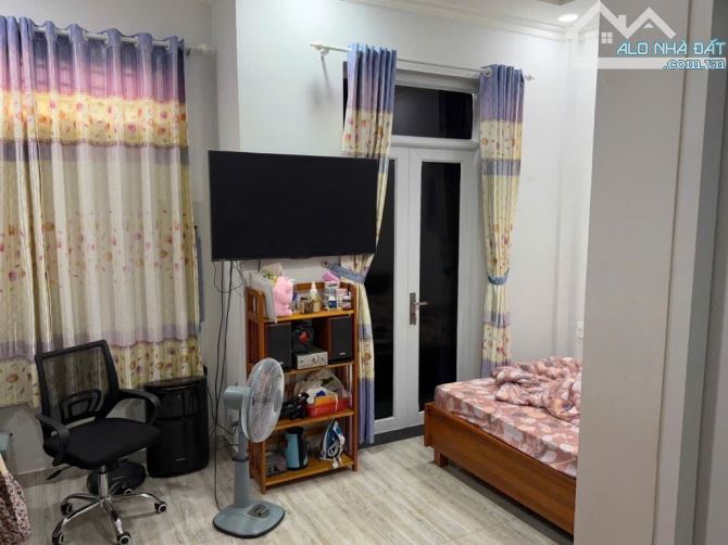 NHÀ ĐẸP Q7 - LÝ PHỤC MAN, 5Mx13M, 4 TẦNG, ĐƯỜNG TRƯỚC NHÀ 6M, CHỈ HƠN 11 TỶ - 7