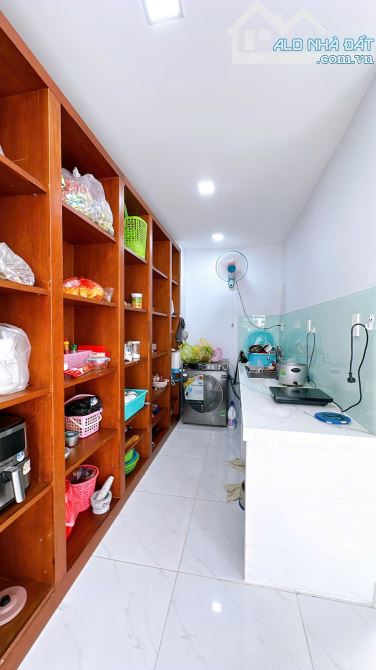 9 tỷ -BÁN NHÀ QUẬN 4: KDC HH, ĐƯỜNG SỐ XE HƠI TÂN VĨNH, 5 TẦNG HOÀN CÔNG - 8