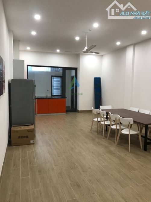 BÁN NHÀ MẶT TIỀN 4,5 TẦNG ĐƯỜNG MỘC SƠN 5 - 8