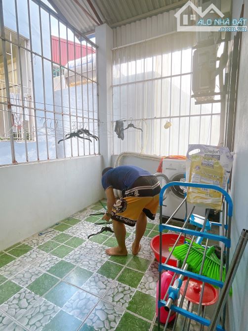 Ỷ LA DƯƠNG NỘI HÀ ĐÔNG NHÀ ĐẸP DÂN XÂY CHẮC CHẮN FULL ĐỒ NỘI THẤT 30M2 4 TẦNG 5 TỶ - 8